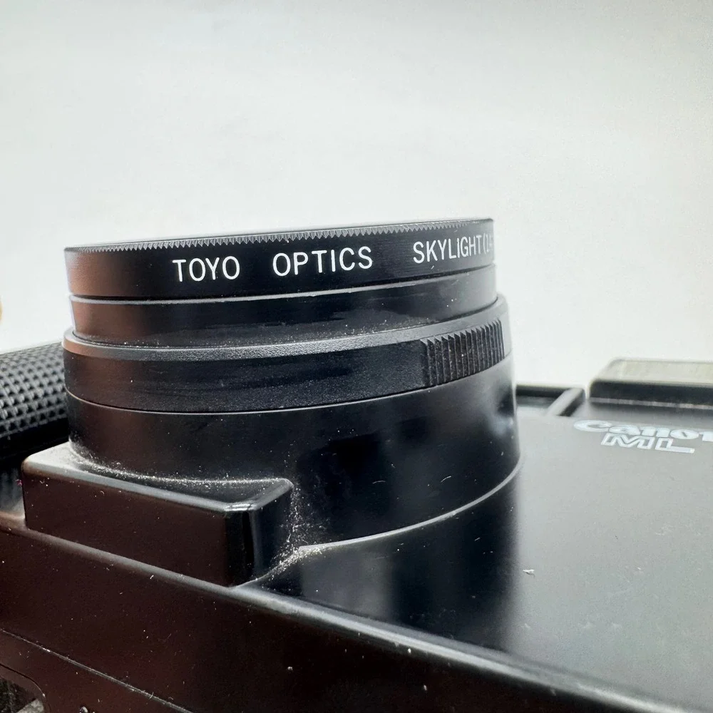 Canon AF35ML 35mm Film Camera 40mm f1.9‎ Fast Lens Vintage Point and Shoot Black